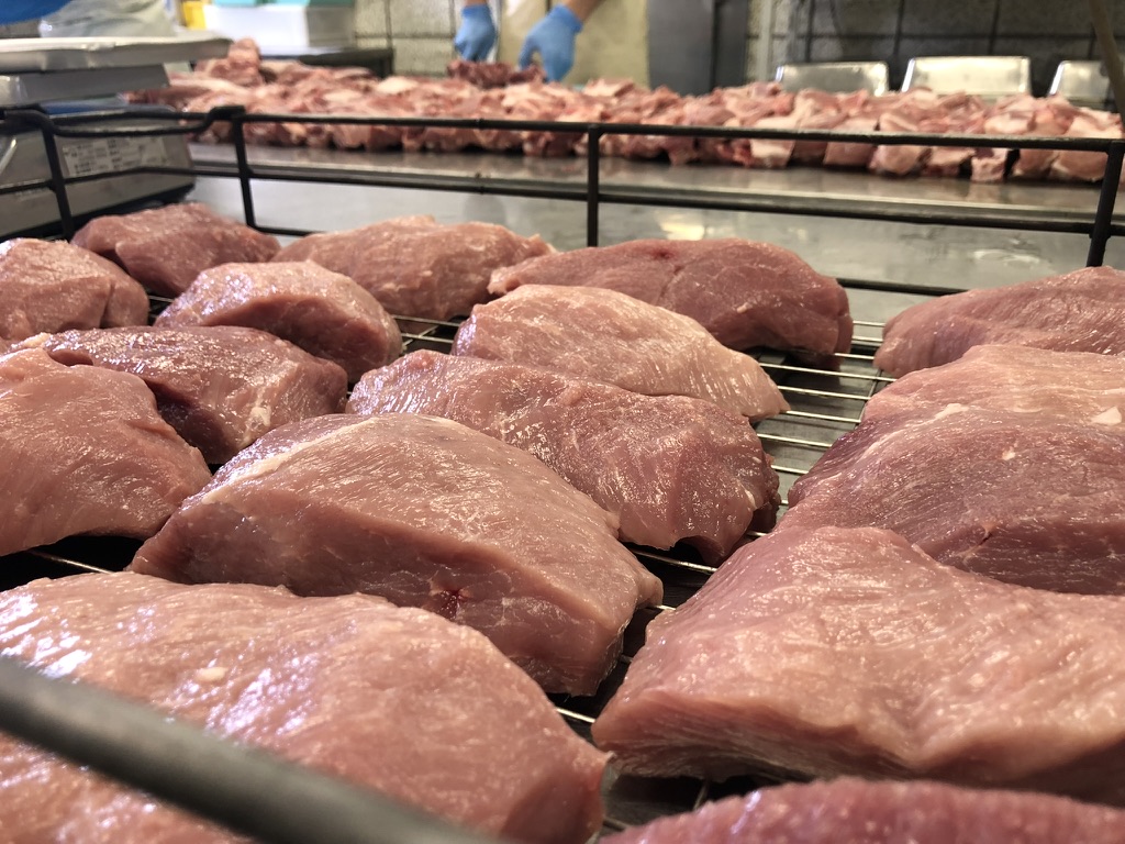 仕込み直後の豚もも肉